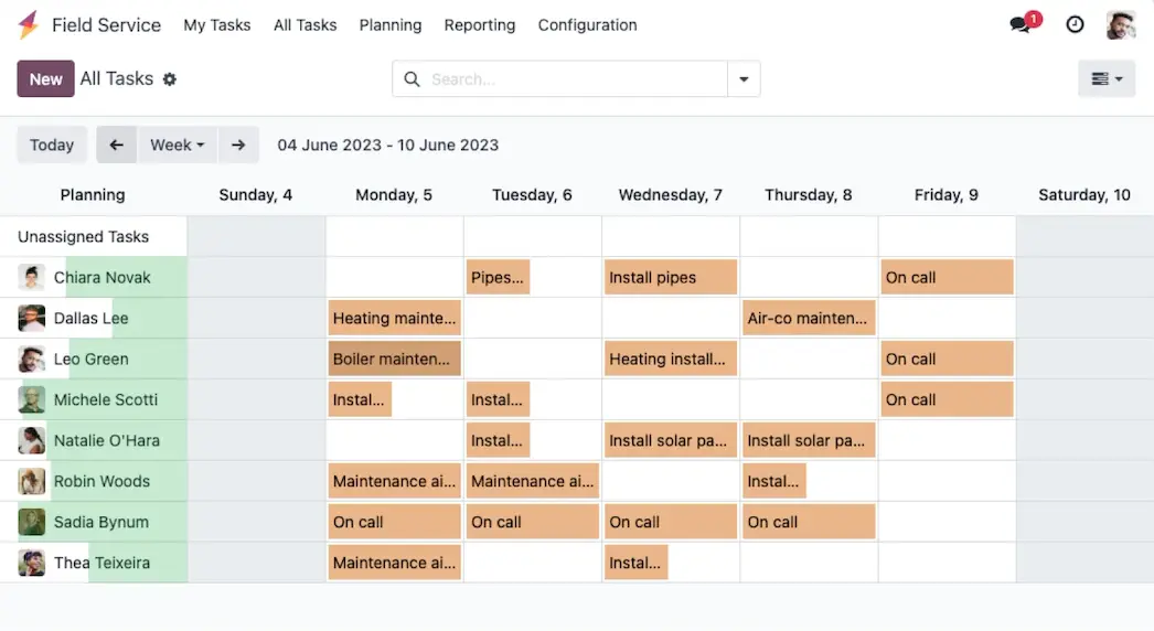Odoo field service Gantt view showing task schedules, assignments and planned dates